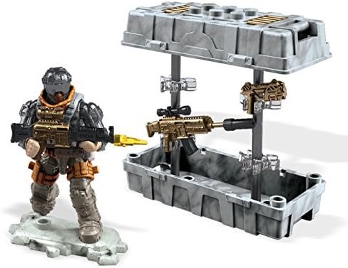 Camo weapon crate with gold weapons and Prophet micro figure