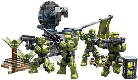 Fireteam Taurus Spartans defending base with turret