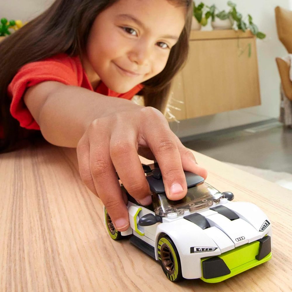 Hot Wheels Audi R8 LMS GT2, 73 Pieces — view 3