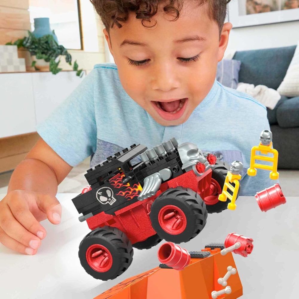 Hot Wheels Bone Shaker Crush Course, 151 Pieces — view 3