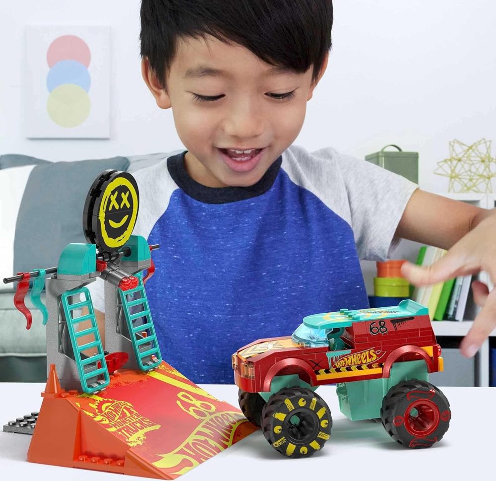 Hot Wheels Demo Derby Extreme Trick Course — view 3