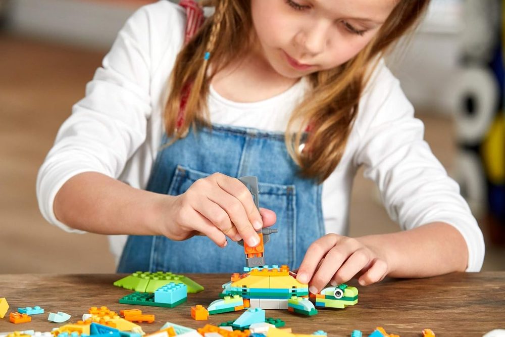 Inventions Wild Pack, 400 Bricks — view 4