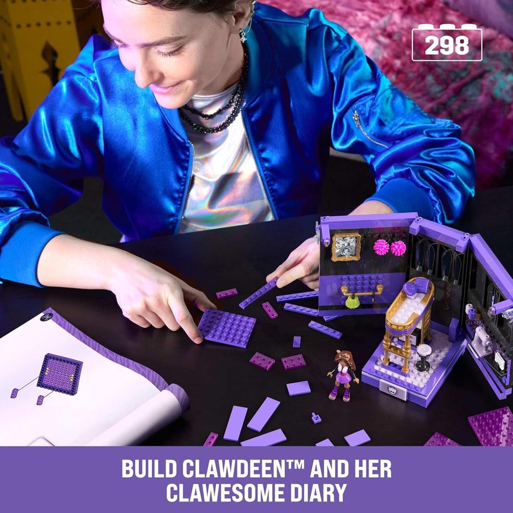 Monster High Clawdeen's Boo-k Den, 299 Pieces — view 3
