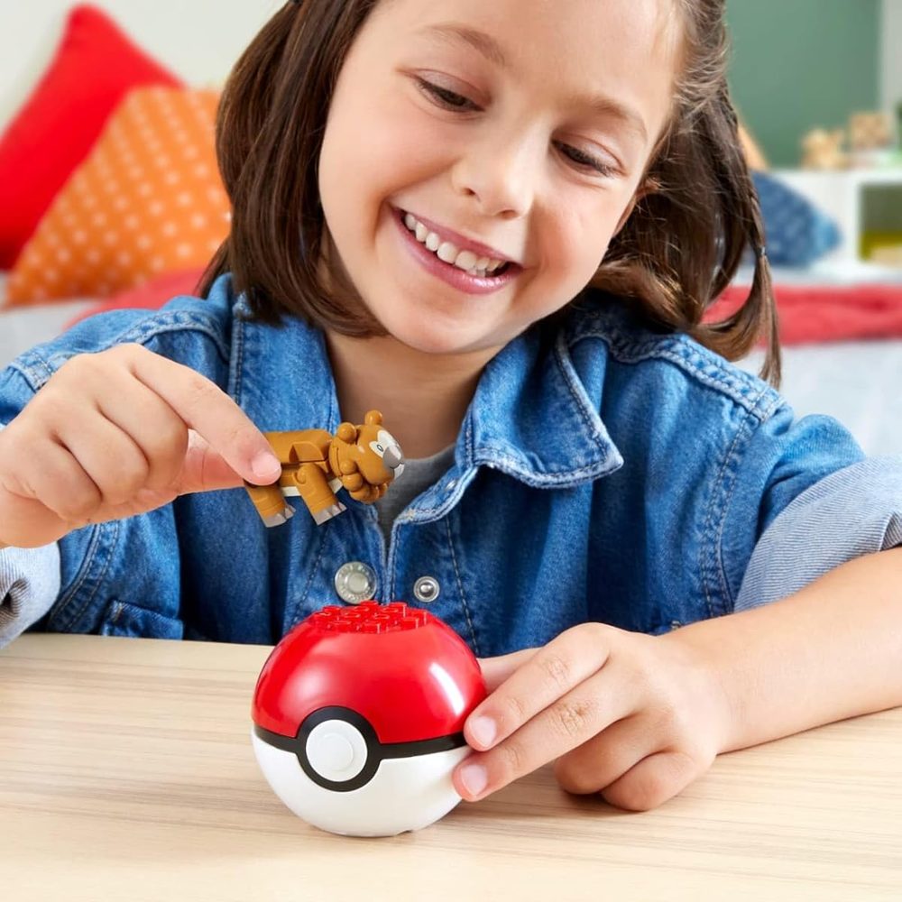 Bidoof with Poké Ball, Series 23 — view 3