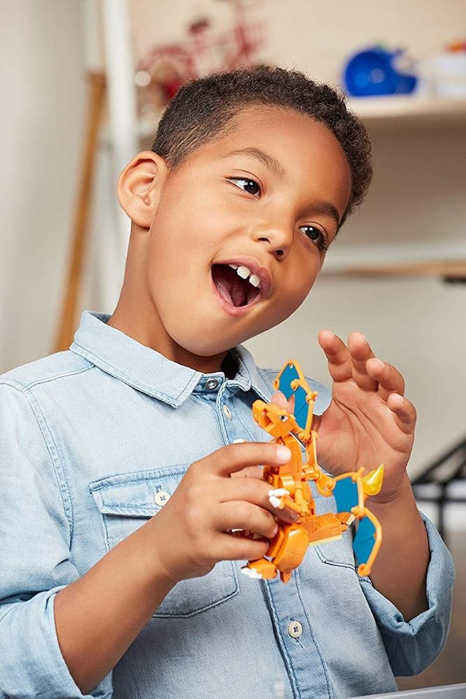 Pokémon Charizard, 4.5 Inches Tall — view 3