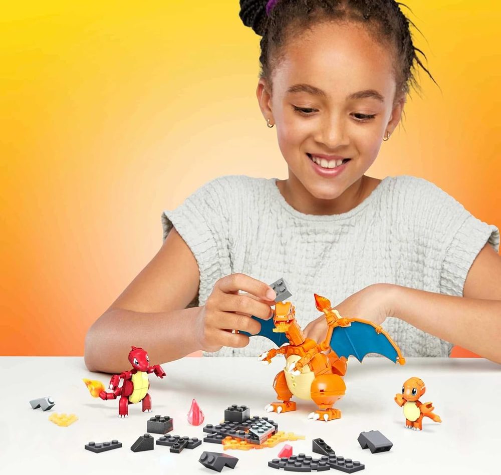 Pokémon Charmander Evolution Set — view 3