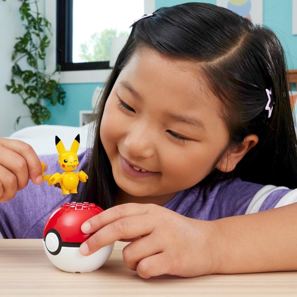 Evergreen Pikachu Poké Ball Set — view 3