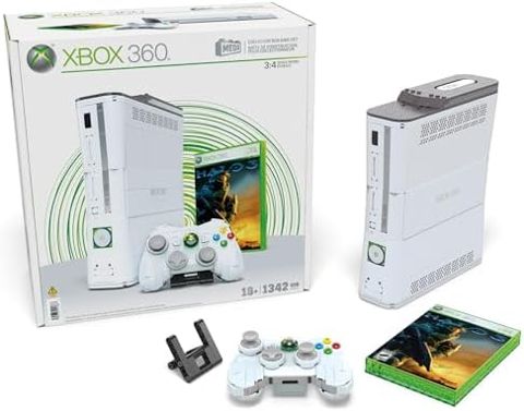 Brick-built Xbox 360 console and controller replica
